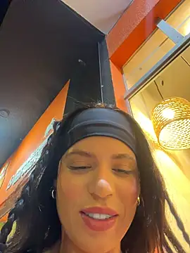 Show de Rafaellaz na webcam