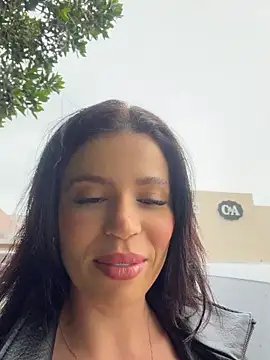 Rafaellaz Pertunjukan Webcam