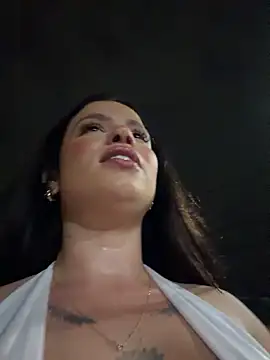 แชท XXX สดของ Rafaellaz