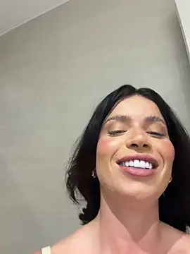 Show de Rafaellaz na webcam