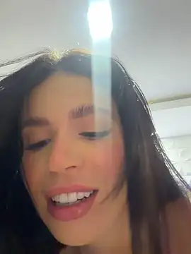 צ'אט XXX בשידור חי של Rafaellaz