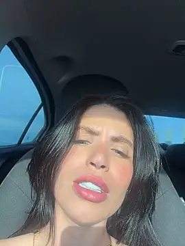 Rafaellaz Show in webcam