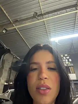 Chat +18 de Rafaellaz ao vivo