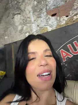 Chat XXX ao vivo de Rafaellaz