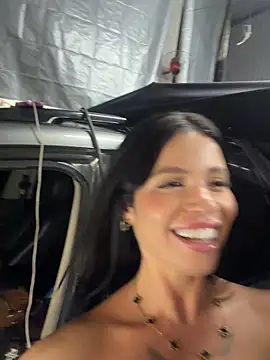 Show de Rafaellaz na webcam
