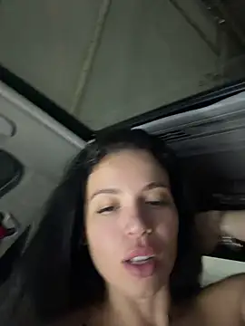 Chat +18 de Rafaellaz ao vivo