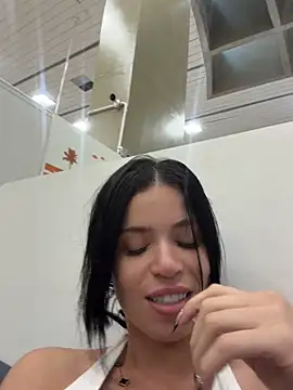 Show de Rafaellaz na webcam