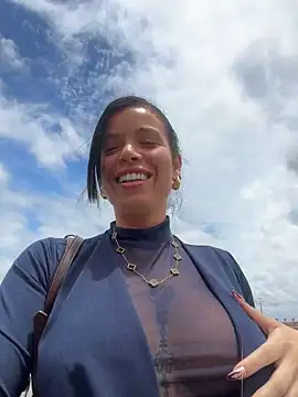 Show de Rafaellaz na webcam