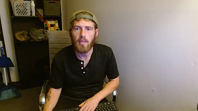 Explosive_andyy Pertunjukan Webcam