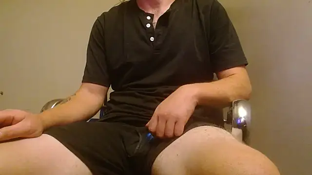 הופעת וובקאם של Explosive_andyy