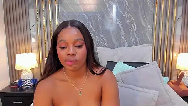 EmilyDiaaz's Live XXX Chat