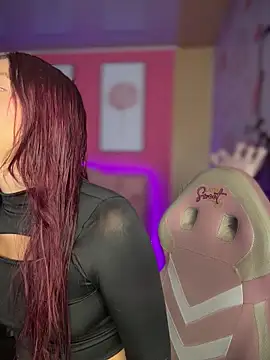 Emily-teen 在線直播表演