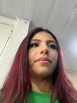 Emily-teen Ruang Obrolan Langsung