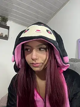 Emily-teen webcam show