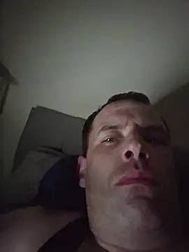 Nidge251 Show in webcam