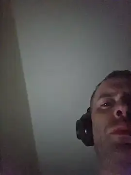 הופעת וובקאם של Nidge251