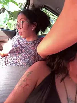 Pertunjukan Kamera Web Alice_surprise