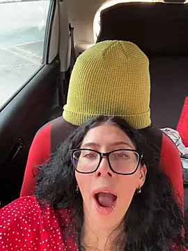 Show modela Alice_surprise na web-kameri