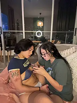 Alice_surprise webkamerás műsora