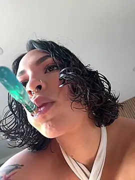 Alice_surprise webkamerás műsora