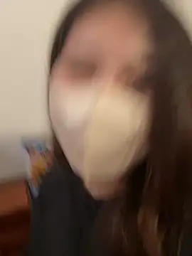 noa_chi élő chatszobája