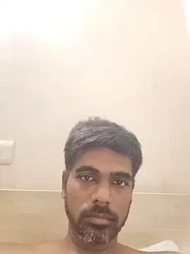 Pokazy przed kamerką – tamil_magan_naan