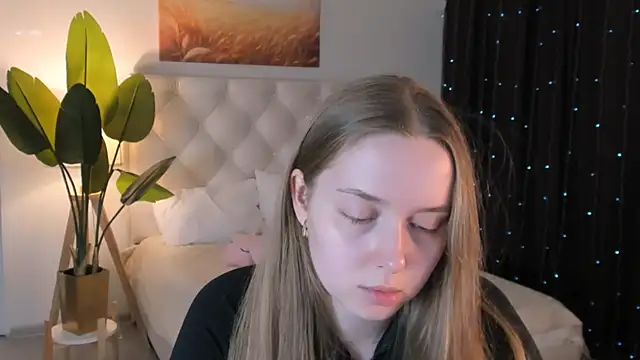 JenniferGraces' Webcam Show