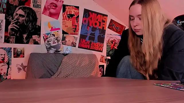 JenniferGraces' Webcam Show