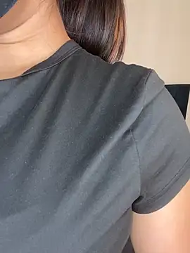 Sexy_MadhuriiのライブXXXチャット