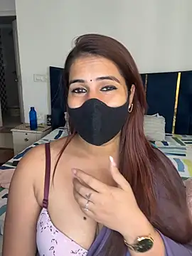 Sexy_Madhurii: διαδικτυακό σόου στην κάμερα