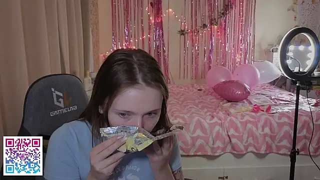 boozekirs_'s Live XXX Chat