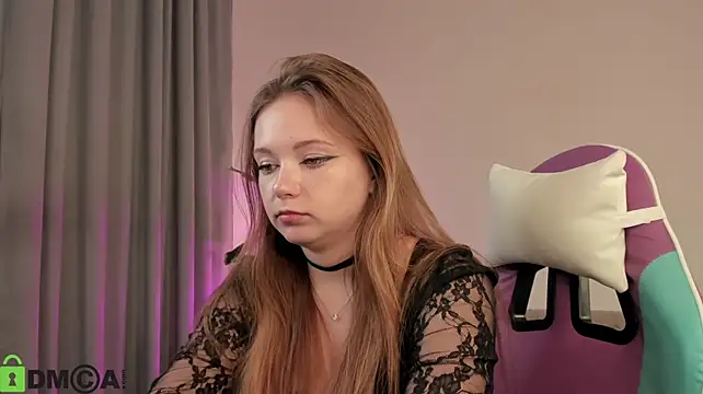 Онлайн чат XXX boozekirs_