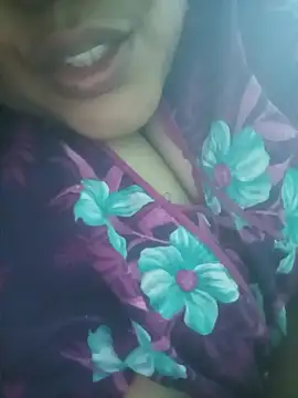 Tamil-Ponnuu Live XXX Chat