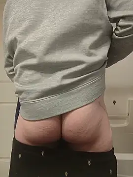 Cummaker69's Webcam Show