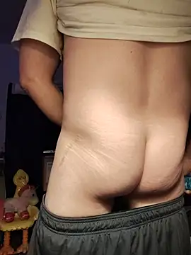 Cummaker69's Webcam Show