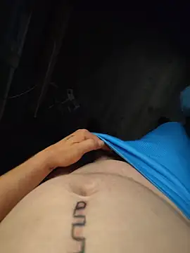 Cummaker69's Webcam Show