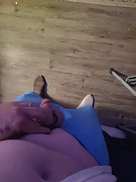 Cummaker69 webkamerás műsora