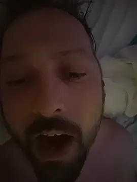 Cummaker69 webkamerás műsora