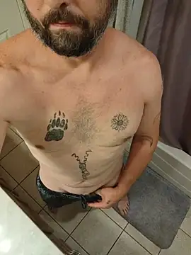 Cummaker69's Webcam Show