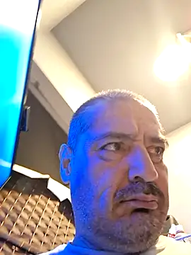 הופעת וובקאם של bimexpoexist