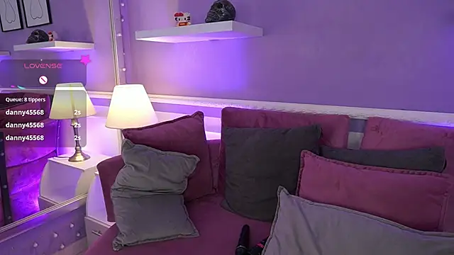 غرفة دردشة SaharaKramer المباشرة