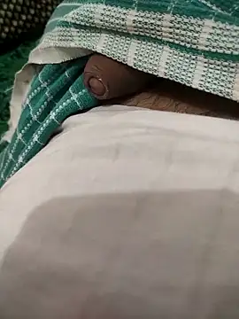 Pretty_bhabhi 网络视讯表演