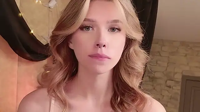 צ'אט XXX בשידור חי של Sierra_Fane