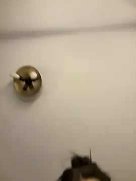 Sala de chat en directo de NaomiMulan