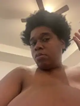 Chat XXX en directo de bigmama_deshayyy