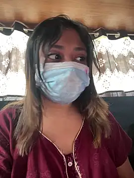 Naughtyhornylover 网络视讯表演