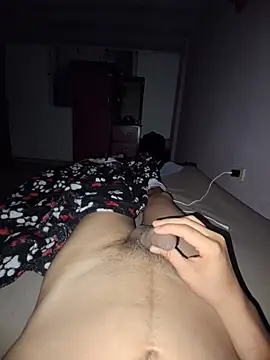 Show modela mikytoo na web-kameri