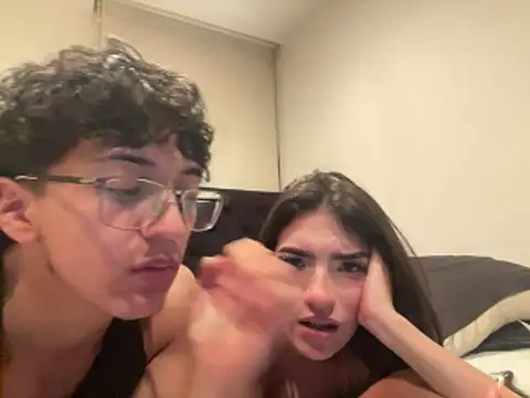 DesireLuxe Pertunjukan Webcam
