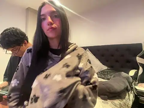 DesireLuxe 在線直播表演
