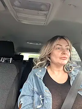 queenaleksagrey webcam show